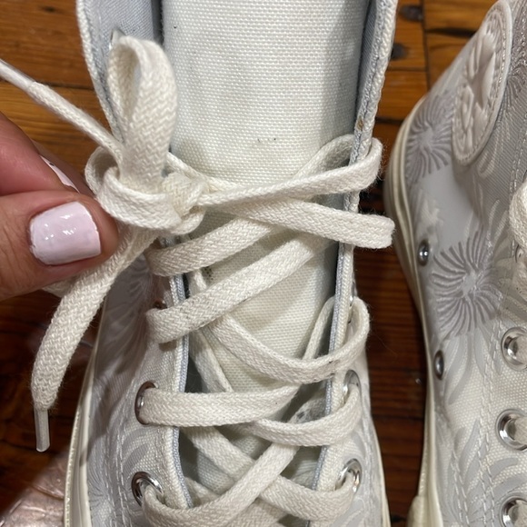 Converse Chuck Taylor 70s FloralCream Women Size 6.5 - Picture 3 of 11